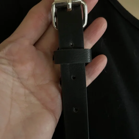 Oblong Shop - Vegan Belted Harness Adjustable S-M - Picture 3 of 6